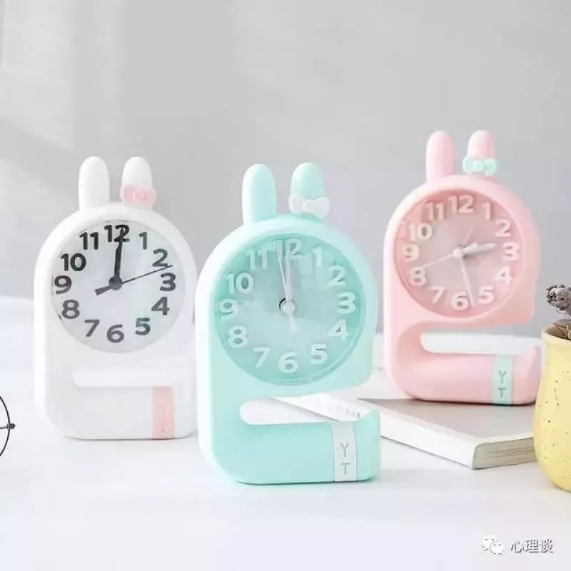 4個鬧鐘,你最喜歡哪個?測你現在處於哪個人生階段?