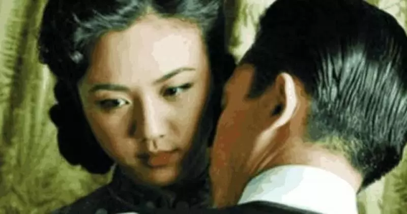 《色戒》梁朝偉、湯唯之前拒不承認,如今的假戲真做視頻遭曝出