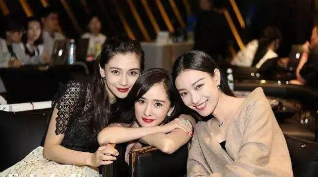 baby曬與楊冪慶生美照,兩人幾年的變化讓人瞬間啞口無言,網友:劉愷威偷笑了…
