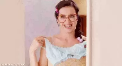 6件每個女生都會做但不會承認的事 - 叫你阿麻來啦