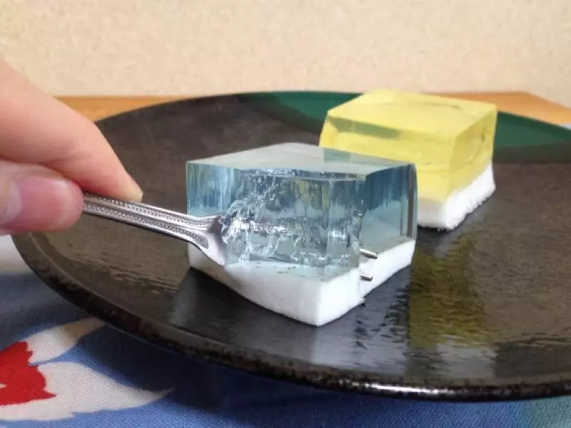 日本超華麗「清透冰川甜點」新登場,看到「超扯價格」會讓你心動到全掃回家