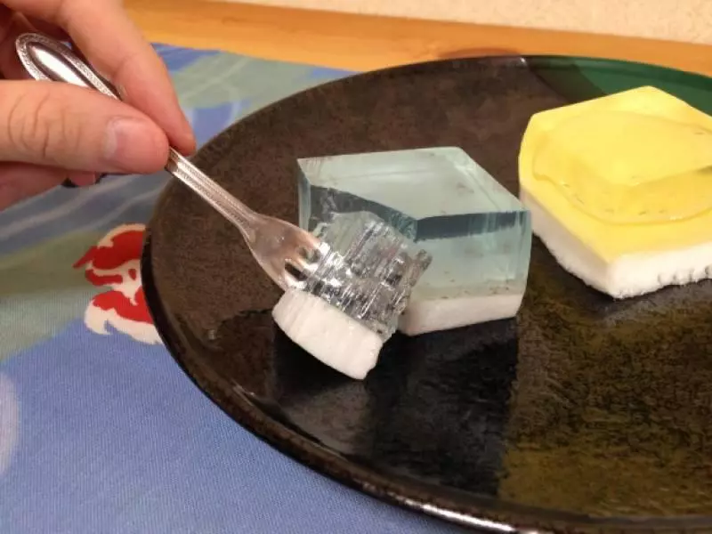 日本超華麗「清透冰川甜點」新登場,看到「超扯價格」會讓你心動到全掃回家