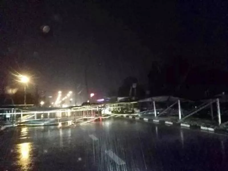 暴風雨侵襲吉打和玻璃市 樹倒車禍釀5死
