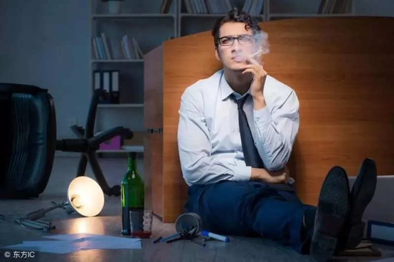 夫妻生活中,有了這幾種表現的男人,不用猜,八成是變心了