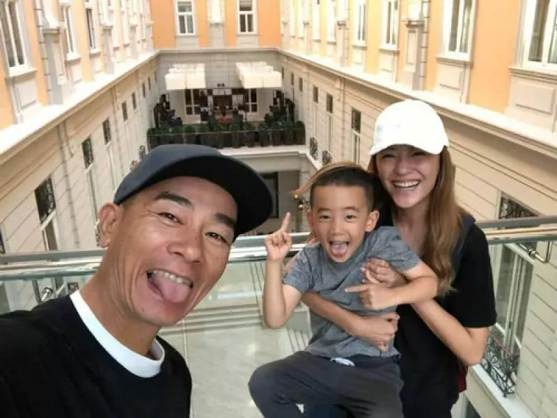 太主動嚇到人家了啦XDDD