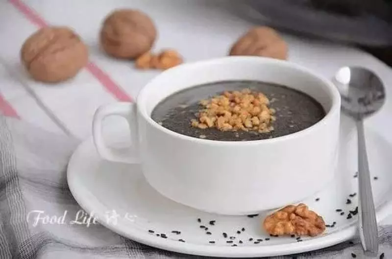 黑芝麻最大的功效竟然不是烏髮而是這個每天一把效果驚人