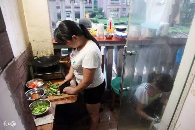 我跟婆婆吵架,大姑姐回娘家罵我,我直接讓她滾
