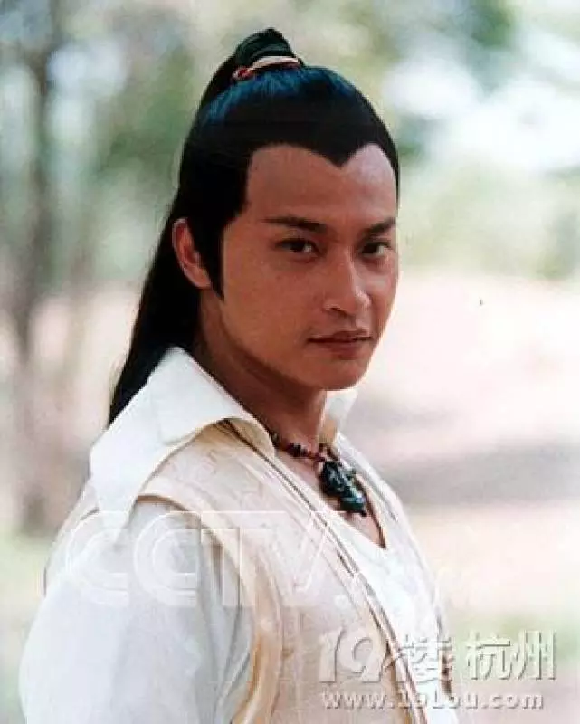 45歲蘇有朋老了,47陳志朋老了,48吳奇隆老了,44的他卻好似23歲 -