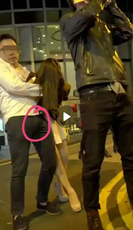 醉到無力「港妹當街遭撿」片流出裙太短遮不住…網眼尖:男未出發先興奮