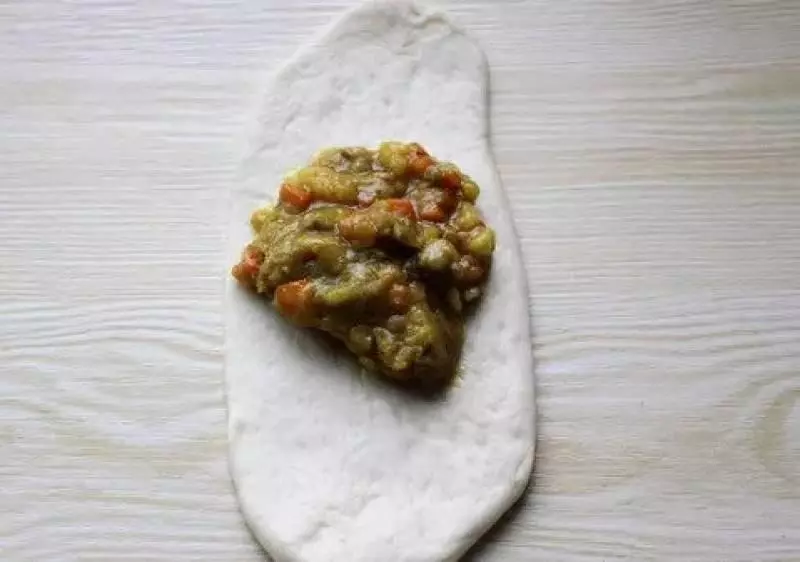 這份早餐咖喱包,一口氣吃3個都不夠酥脆好吃極了