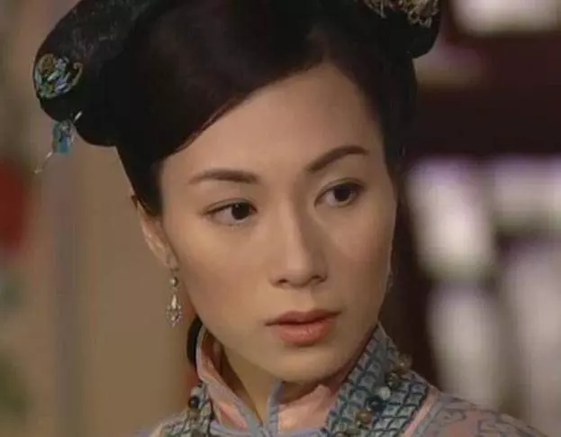 48歲張可頤近照似少女,當紅患病隱退, 現主演劉德華監製港劇