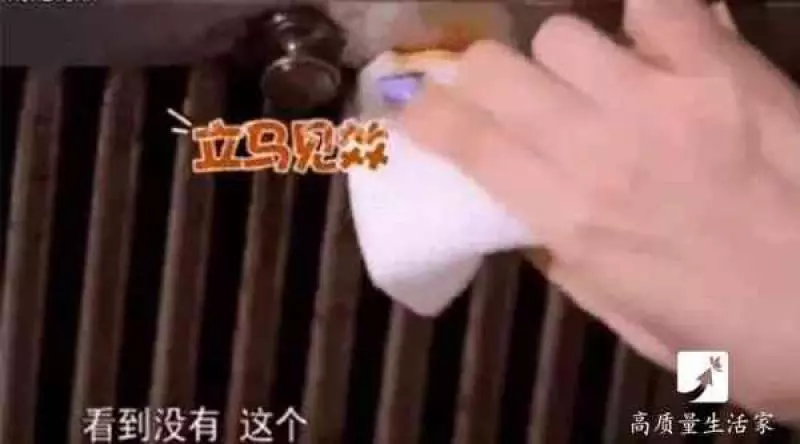 只要一個飲料瓶,油煙機用上一年都不用洗