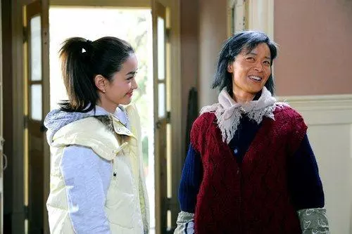 兒子去世1年半兒媳未改嫁,她打工1年大肚子回來,我哭著感謝她