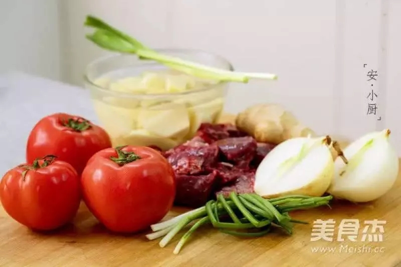 | 番茄土豆燉牛腩 | 牛肉怎麼做肉質不會老?番茄牛腩的精華全在這兒了