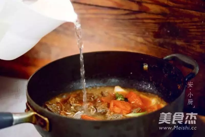 | 番茄土豆燉牛腩 | 牛肉怎麼做肉質不會老?番茄牛腩的精華全在這兒了
