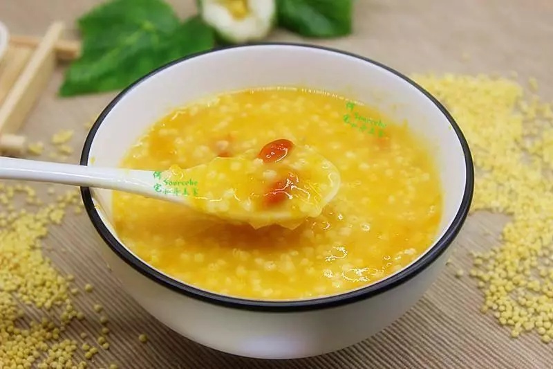 這6款秋粥很養人,有咸有甜,有肉有素,每天換著吃不會膩!