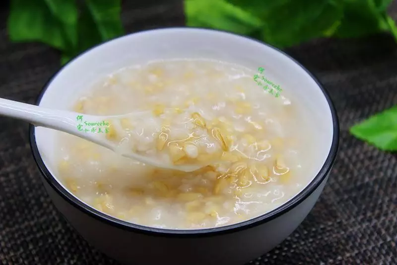 這6款秋粥很養人,有咸有甜,有肉有素,每天換著吃不會膩!