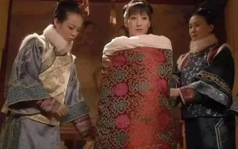 古代的娘娘如何侍寢,要與皇上親近的全過程做皇帝真是享福了