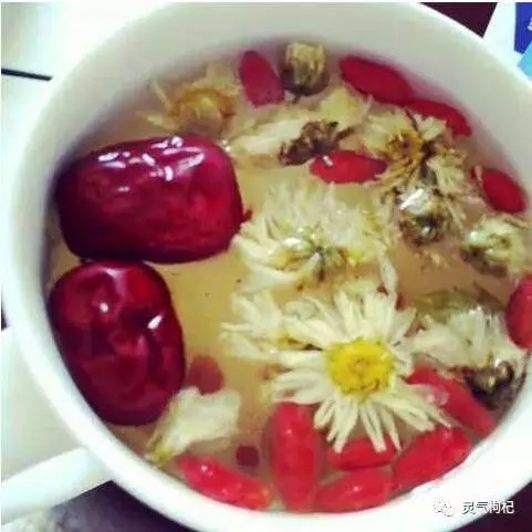 靈氣枸杞:枸杞+紅棗+菊花茶到底有什麼神奇功效?
