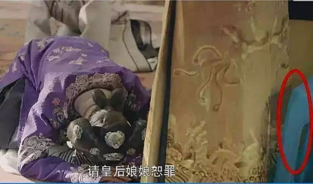 9個連小孩都能看出來的穿幫鏡頭,網友:導演出來保證不打死你