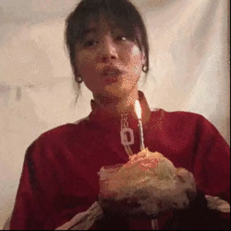 經典笑話:買了個電蚊香,結果漏電