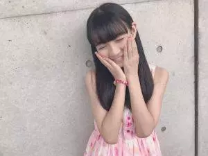 正妹偶像玩直播結果意外有福利, 網:太不小心了 -
