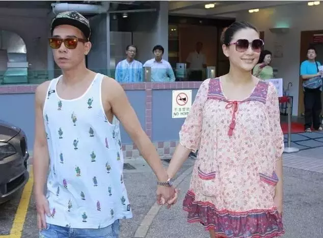 近40歲應采兒冒高風險再生女,孕肚大的像球,陳小春:兒子算什麼