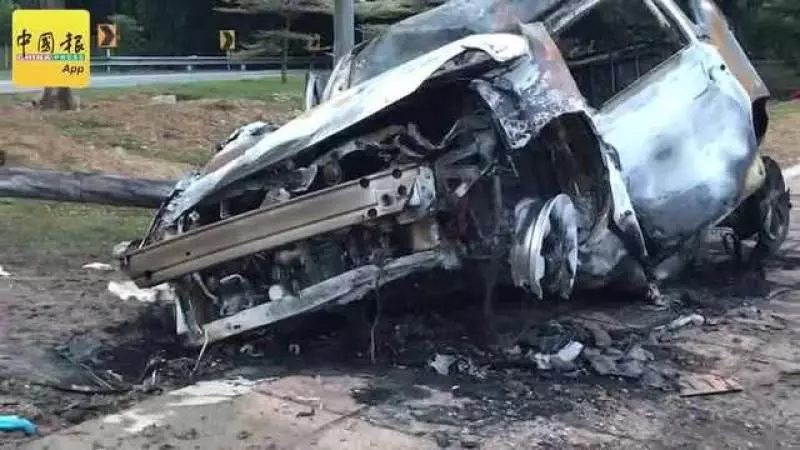 轎車失控起火猛燒,司機逃亡未遂,男子活活被燒死