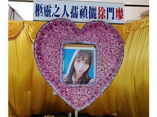 待產期仍外出辦公 車撞樹 少婦一屍兩命 -