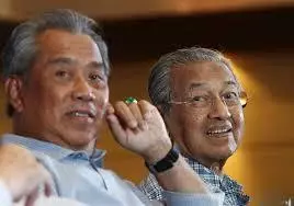 安華兄你要坐首相位子? 請慢慢等吧~~老馬和慕尤丁這兩隻老狐狸,露出尾巴了 -