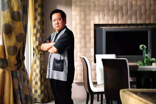 「很對不起,35年前沒讓妳穿這麼漂亮」馬如龍遲來的求婚 讓當了「7個孩子後母」的她淚崩 -