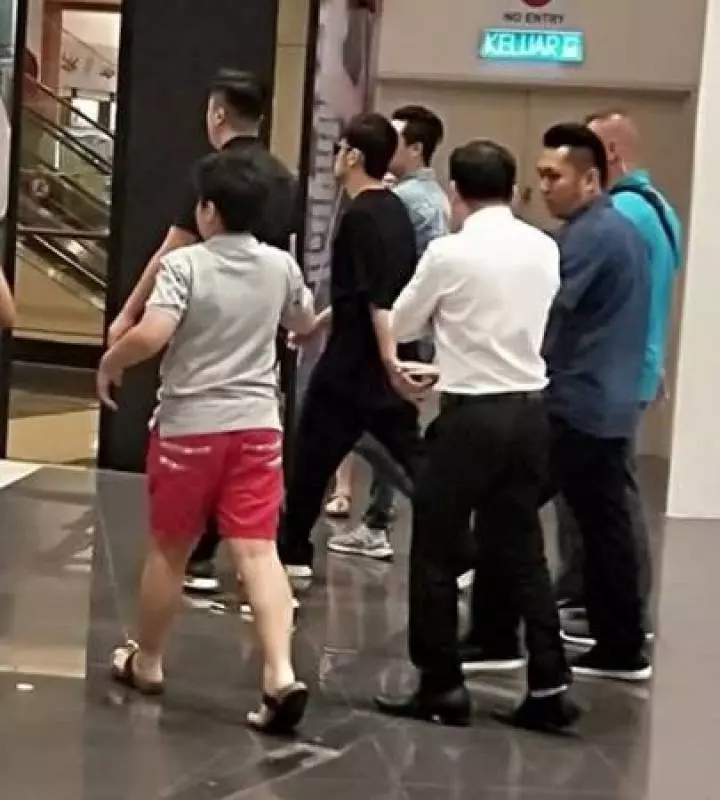 昆凌松木影城拍片 周董悄悄來新山趴趴走