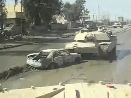 19張大兵們搞笑耍笨的有趣圖片