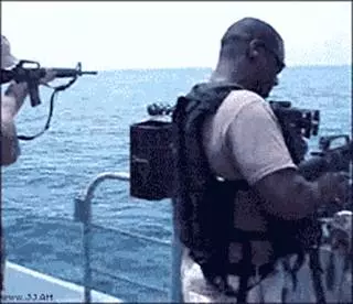 19張大兵們搞笑耍笨的有趣圖片