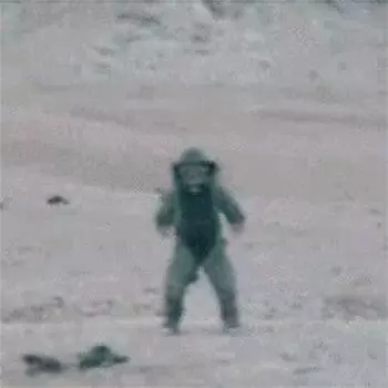 19張大兵們搞笑耍笨的有趣圖片