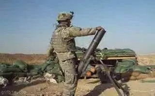 19張大兵們搞笑耍笨的有趣圖片