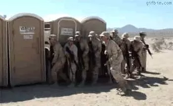 19張大兵們搞笑耍笨的有趣圖片