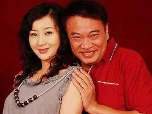 岳父病重離世 港星吳孟達回柔佛昔加末奔喪
