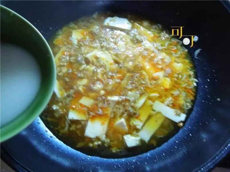 秋天多喝這碗豆腐湯,防秋燥能補鈣,味道好,上桌一人先喝一小碗