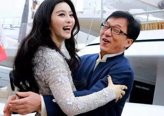 成龍三位前女友現狀對比,一個比一個慘,吳綺莉還不是最慘的,最慘的是她