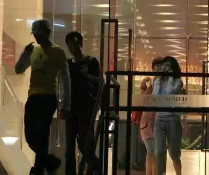黃曉明4任女友對比,一個比一個慘,最美的已離世,她被坑的最慘