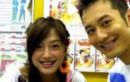 黃曉明4任女友對比,一個比一個慘,最美的已離世,她被坑的最慘