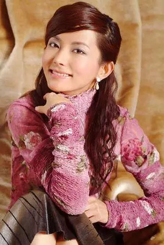 黃曉明4任女友對比,一個比一個慘,最美的已離世,她被坑的最慘