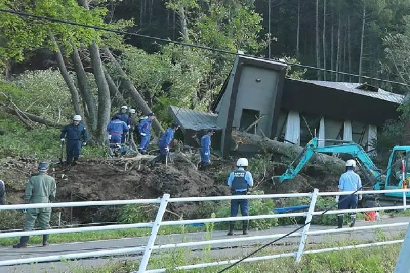 北海道67級地震 引發土崩 1死110人受傷