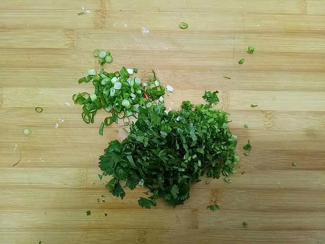這是胡蘿蔔最好吃的做法,外焦里嫩,一口一個根本就停不下來