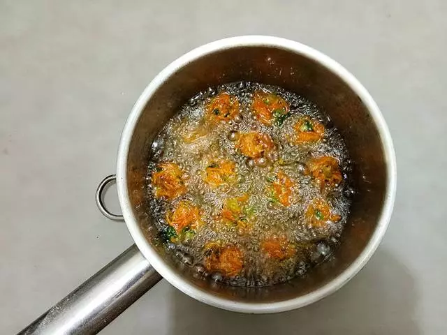 這是胡蘿蔔最好吃的做法,外焦里嫩,一口一個根本就停不下來