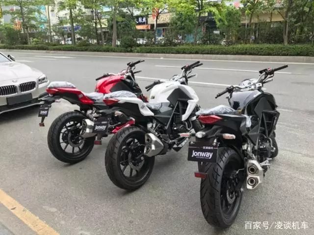 國產雙缸大街車,居然有著四缸車的聲浪,老司機卻認為是地平線!