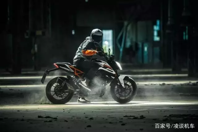 高性能的小排量街車,超乎尋常的動力,只用來代步就太可惜了!