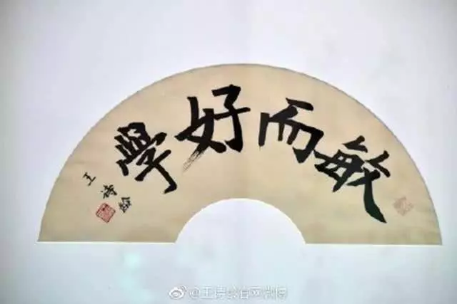 8歲王詩齡再次亮相舞台,再無人吹噓她的身材,滿腹才華獲贊無數
