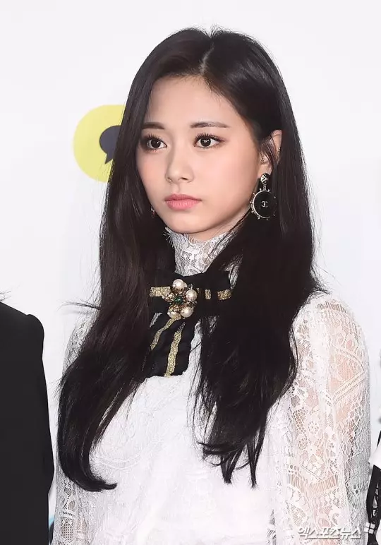 [TWICE][新聞]181225 girl crush魅力大爆炸「SBS歌謠大戰」TWICE兩個特別合作舞台公開